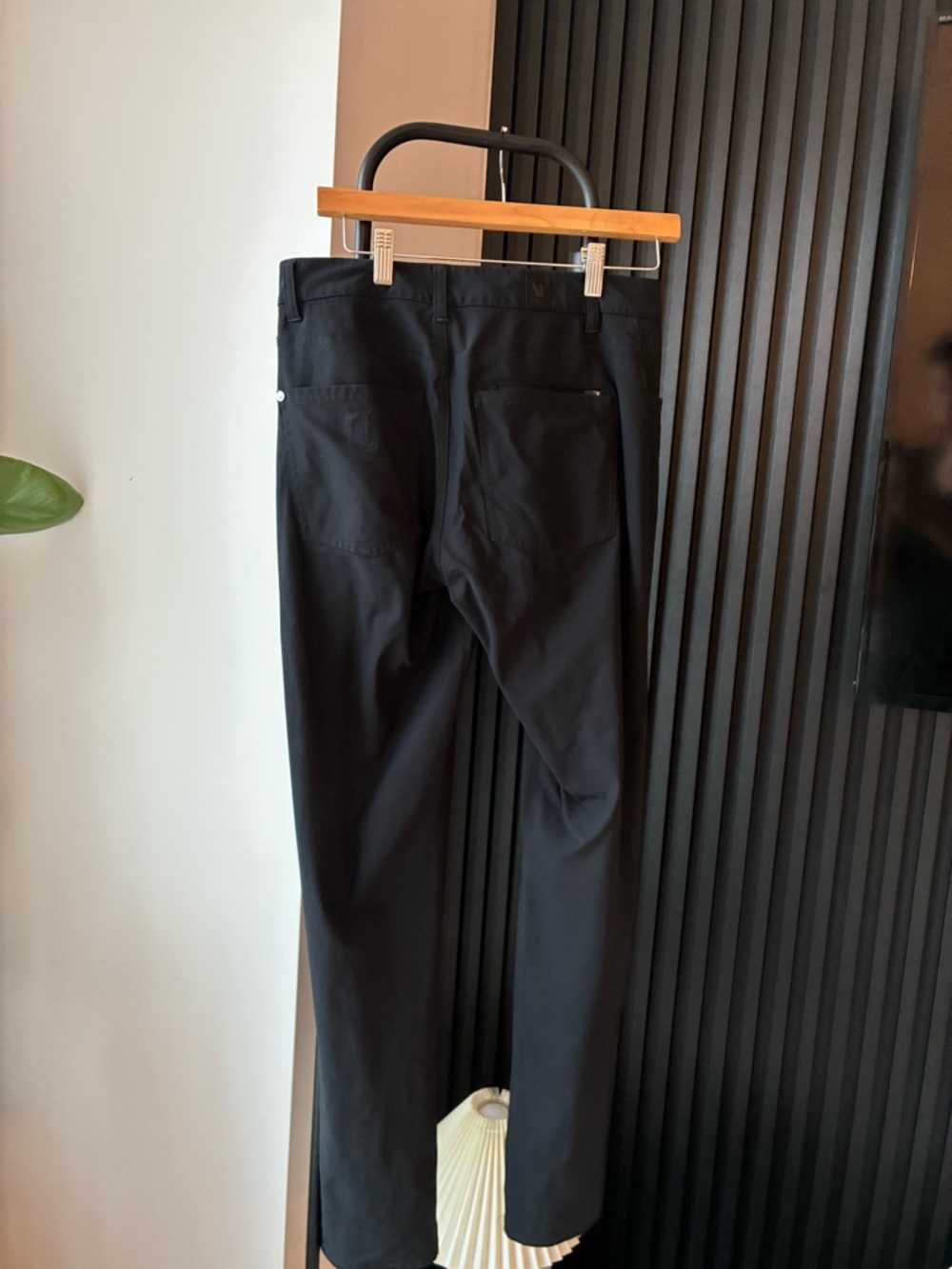 Vuori Meta Slim Fit Pants - Size 28 - Picture 2 of 4